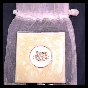 Hello Kitty compact mirror